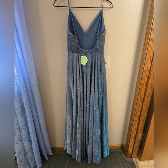 Windsor Elegant Blue Evening Gown - Picture 5 of 12